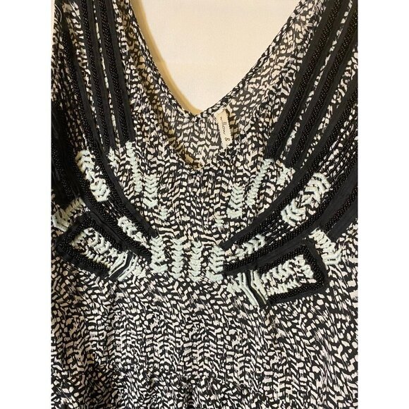 WILLOW & CLAY WOMENS SIZE MEDIUM FIT FLARE SHORT DRESS BLACK WHITE SLEEVELESS - Picture 2 of 3